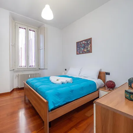Luxury In The Most Iconic Avenue Of